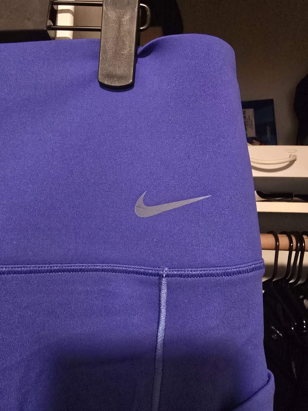 Nike Dri-Fit High-Rise Leggings with Side Pockets - Picture 3 of 6